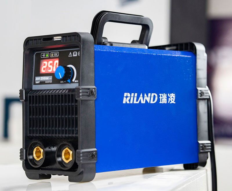 Máy hàn que dân dụng Riland ZX7 250DE