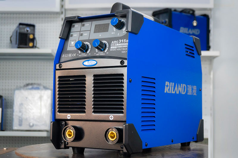 Máy hàn que công nghiệp Riland ARC 315D
