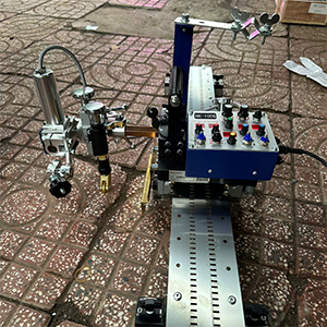 Xe hàn có dao động mỏ chạy trên ray có đế từ HK-100S