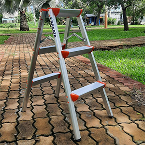 Thang nhôm gia đình bậc bằng Nakata TM203
