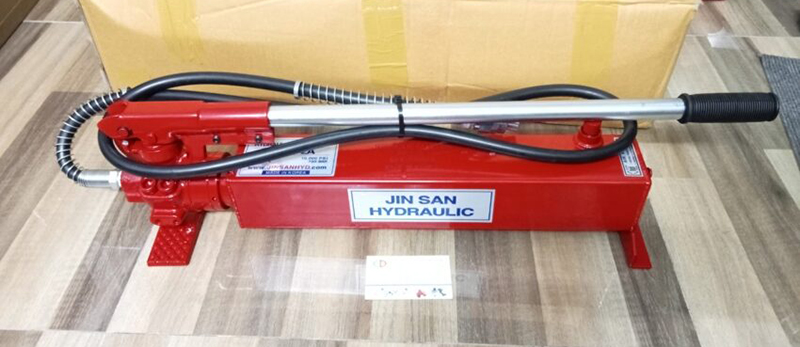Bơm tay k&iacute;ch thủy lực 1 chiều Jinsan JHP-2A